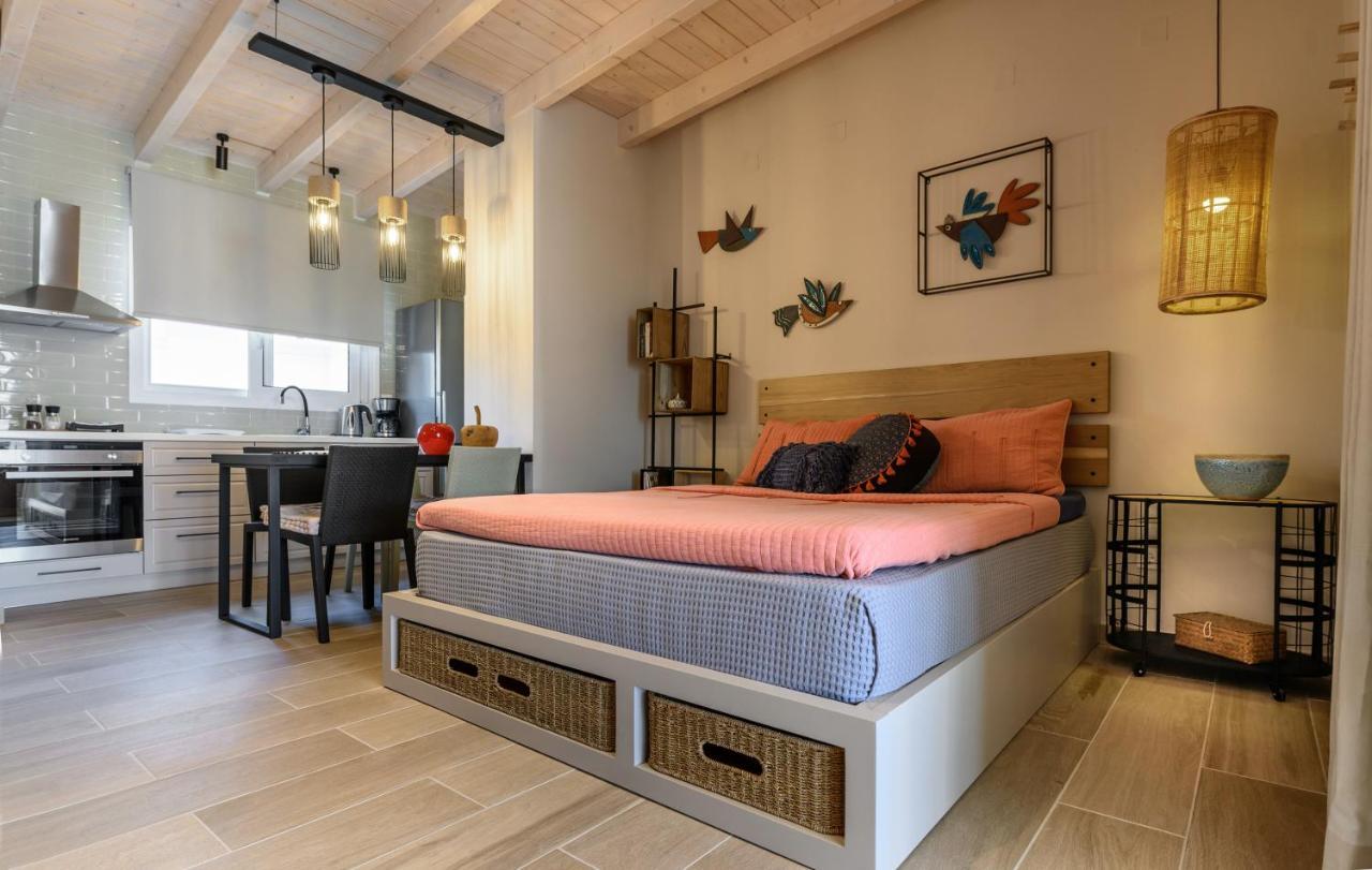 Fiorela'S Casa- A Stylish Loft Apartment In The Heart Of Preveza Exteriér fotografie
